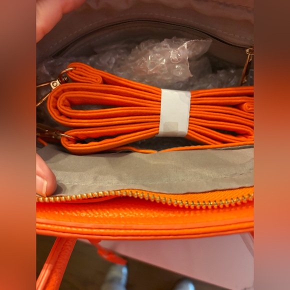 NWOT Orange vegan purse - Picture 5 of 7